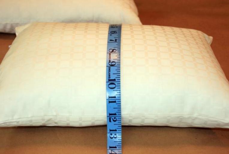 tips to measure a pillow